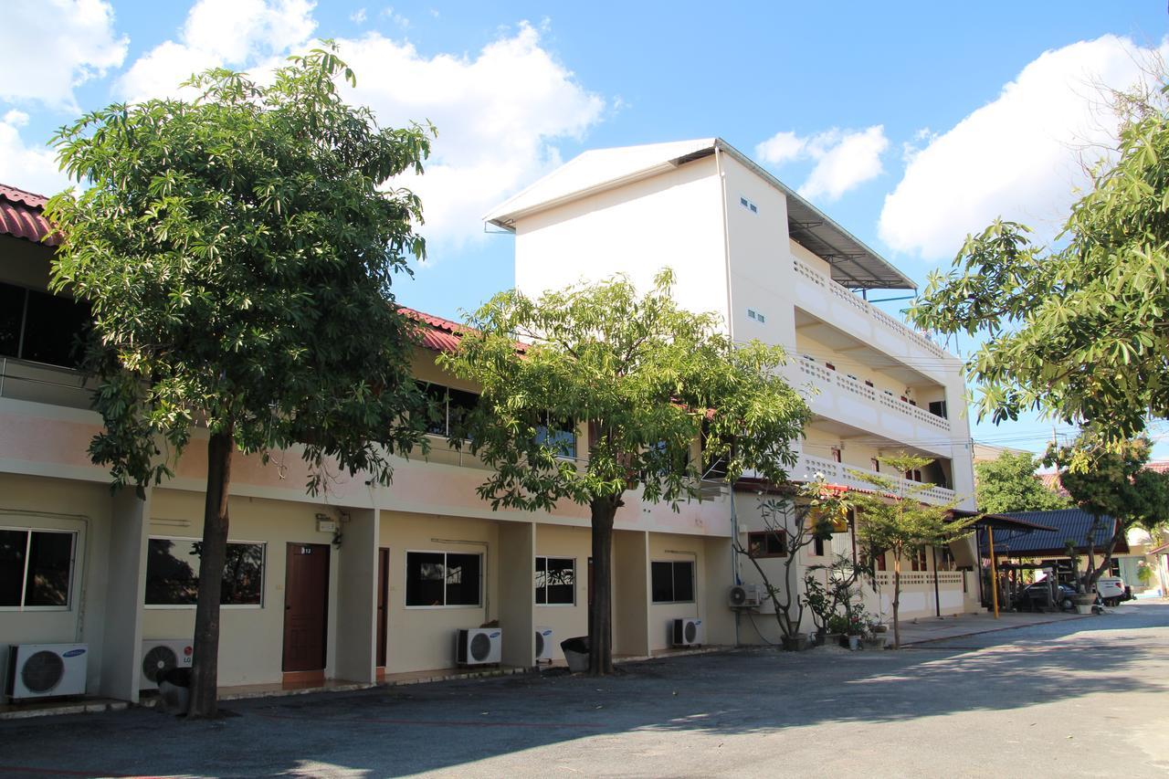 Ratchaphruek Resort Lopburi Ngoại thất bức ảnh