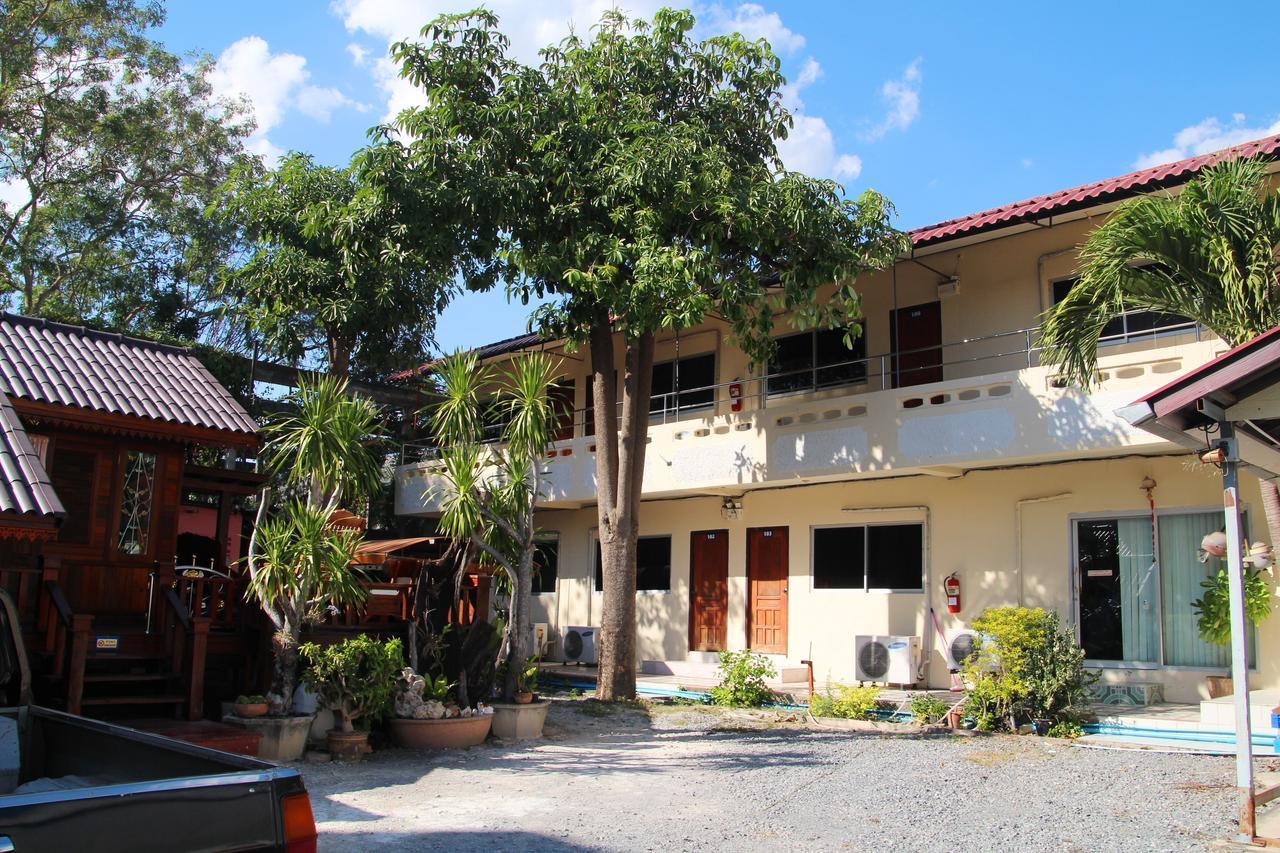 Ratchaphruek Resort Lopburi Ngoại thất bức ảnh